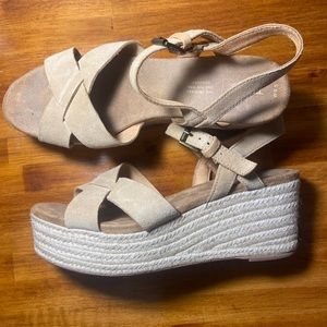 Toms tan suede espadrille sandal size 9.5